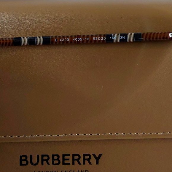 BURBERRY 'CAROLL' SQUARE LENS FULL~RIM SUNGLASSES SIGNATURE BRITISH CHECKERED - Picture 8 of 16